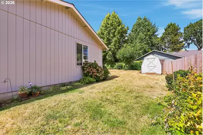 1135 SW Fellows St, McMinnville, OR 97128 - Photo 35
