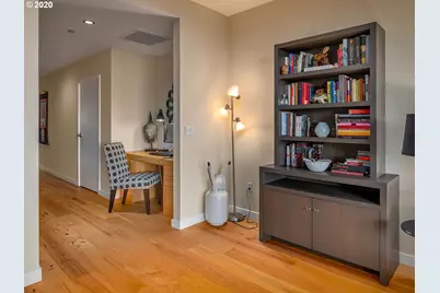 2351 NW Westover Rd #312, Portland, OR 97210 - Photo 9