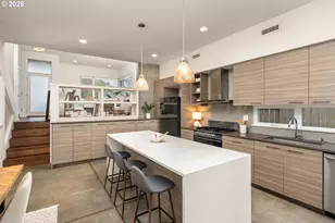 1661 SE Tenino St, Portland, OR 97202 - Photo 9