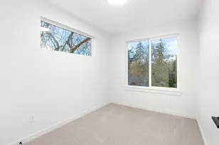 11071 SW 61st Ave, Portland, OR 97219 - Photo 11