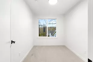 11071 SW 61st Ave, Portland, OR 97219 - Photo 9