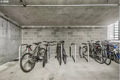 1125 NW 9th Ave #424, Portland, OR 97209 - Photo 25