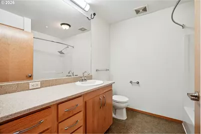 1125 NW 9th Ave #424, Portland, OR 97209 - Photo 15
