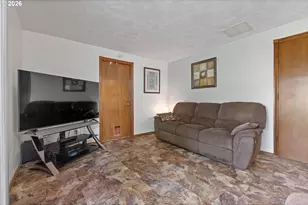 3825 NE 2nd St, Gresham, OR 97030 - Photo 13