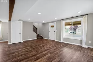 502 E 4th St, Molalla, OR 97038 - Photo 5