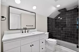 502 E 4th St, Molalla, OR 97038 - Photo 23