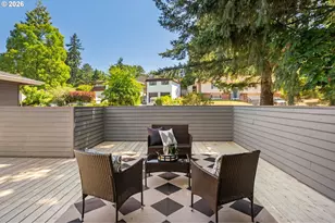 2721 SW Plum Ct, Portland, OR 97219 - Photo 7