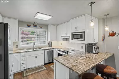 6483 Doral Dr SE, Salem, OR 97306 - Photo 11