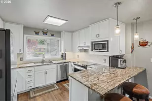 6483 Doral Dr SE, Salem, OR 97306 - Photo 11