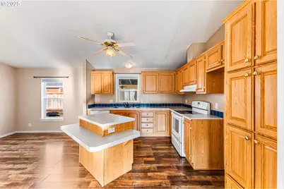 5155 Nordic Ct NE, Keizer, OR 97303 - Photo 9