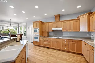 729 S 68th Pl, Springfield, OR 97478 - Photo 15