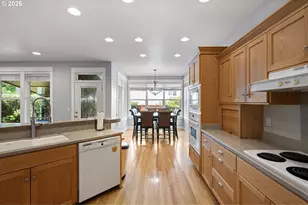 729 S 68th Pl, Springfield, OR 97478 - Photo 5