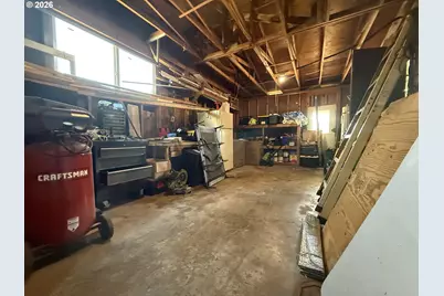 351 SE Darrell Ave, Winston, OR 97496 - Photo 27