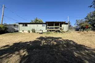 351 SE Darrell Ave, Winston, OR 97496 - Photo 23