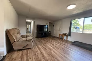 351 SE Darrell Ave, Winston, OR 97496 - Photo 5