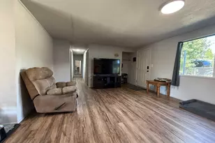 351 SE Darrell Ave, Winston, OR 97496 - Photo 7
