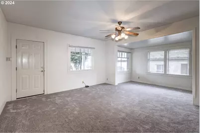 844 SE Cedar St, Hillsboro, OR 97123 - Photo 3