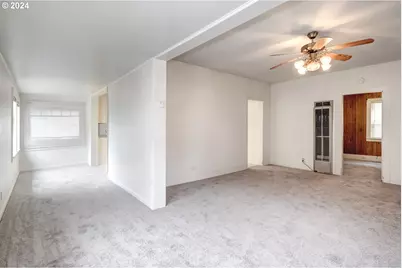 844 SE Cedar St, Hillsboro, OR 97123 - Photo 9