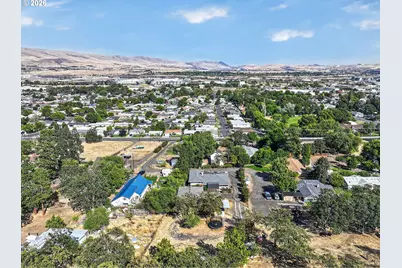 2914 W 10th St, The Dalles, OR 97058 - Photo 43