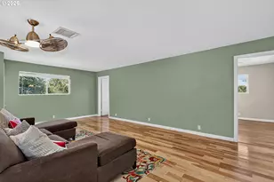 2914 W 10th St, The Dalles, OR 97058 - Photo 7