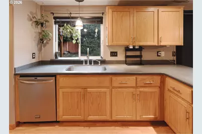 1254 Crystal Ln, Lafayette, OR 97127 - Photo 3