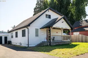 710 S 3rd St, Cottage Grove, OR 97424 - Photo 3