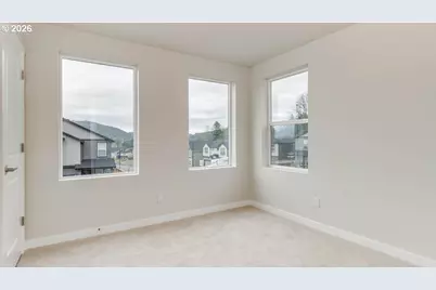 16671 SE Wintergreen St, Happy Valley, OR 97086 - Photo 17