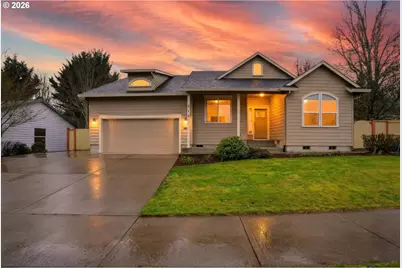 213 SW Blue Heron Ct, McMinnville, OR 97128 - Photo 1