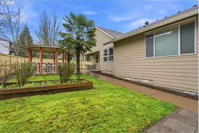 213 SW Blue Heron Ct, McMinnville, OR 97128 - Photo 7