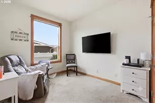 744 St James Pl, Molalla, OR 97038 - Photo 15