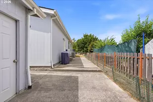 744 St James Pl, Molalla, OR 97038 - Photo 21