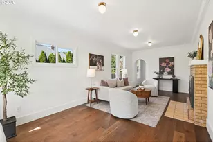 6404 NE 10th Ave, Portland, OR 97211 - Photo 5