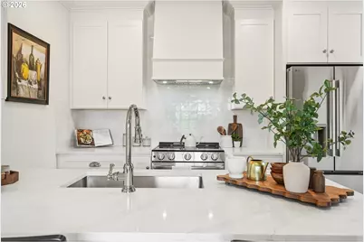 6404 NE 10th Ave, Portland, OR 97211 - Photo 19
