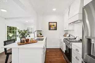 6404 NE 10th Ave, Portland, OR 97211 - Photo 15
