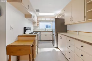 2840 Ferry St, Eugene, OR 97405 - Photo 11