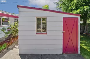 2840 Ferry St, Eugene, OR 97405 - Photo 23