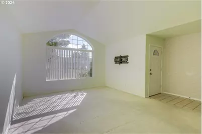 4445 Great Plains Dr NE, Salem, OR 97305 - Photo 3