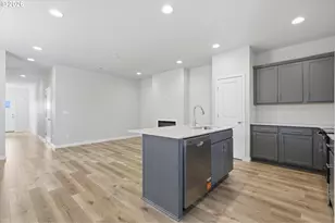 388 E Wilson St, Carlton, OR 97111 - Photo 13