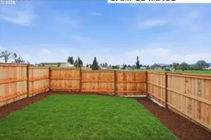 388 E Wilson St, Carlton, OR 97111 - Photo 9