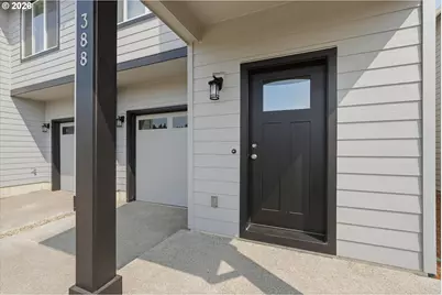388 E Wilson St, Carlton, OR 97111 - Photo 5