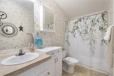 1230 SW Emma Dr, McMinnville, OR 97128 - Photo 29