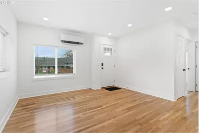 418 Dewey St, Oregon City, OR 97045 - Photo 9