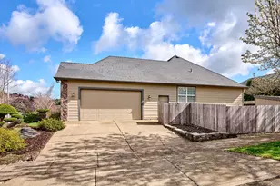 910 Pioneer Dr, Silverton, OR 97381 - Photo 35