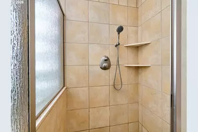 910 Pioneer Dr, Silverton, OR 97381 - Photo 19