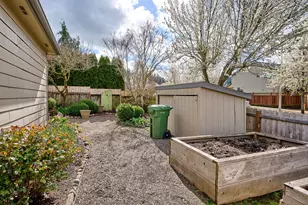 910 Pioneer Dr, Silverton, OR 97381 - Photo 39