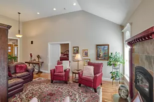 910 Pioneer Dr, Silverton, OR 97381 - Photo 5