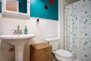 13560 SW Logan St, Beaverton, OR 97005 - Photo 23
