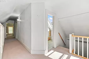 26 NE Stanton St, Portland, OR 97212 - Photo 31