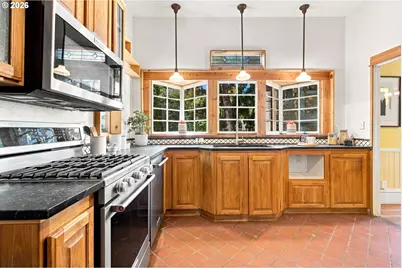 26 NE Stanton St, Portland, OR 97212 - Photo 21