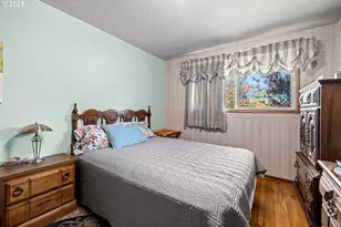 13241 SE Washington St, Portland, OR 97233 - Photo 19